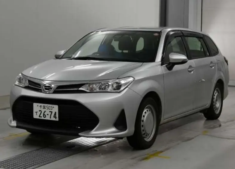 2018 Toyota Corolla Fielder — Front exterior