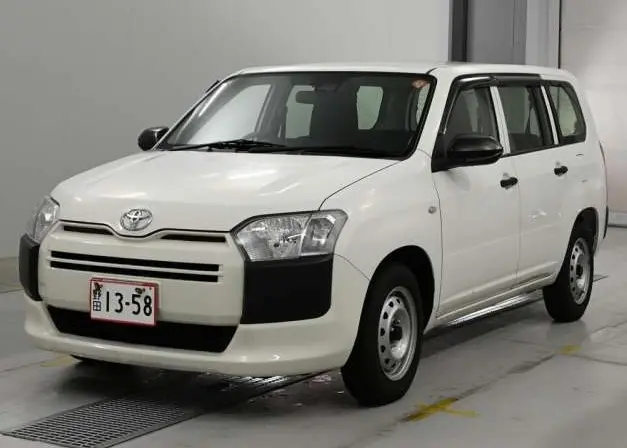 2021 Toyota Probox — Front exterior