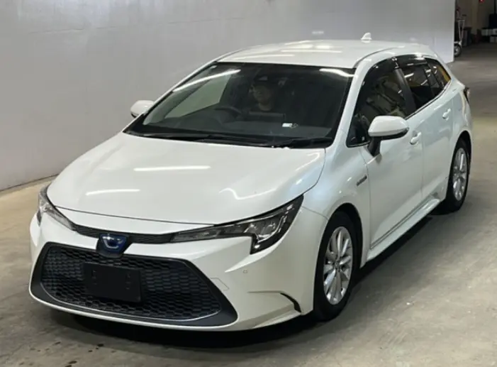 2019 Toyota Corolla Touring — Front exterior