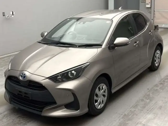 2021 Toyota Yaris — Front exterior