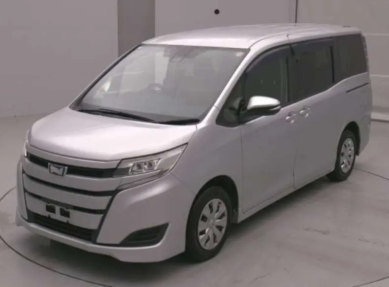 2019 Toyota Noah — Front exterior